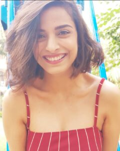 Pooja Sharma Instagram - You wanting a sign...IS a sign .

#justcametosayhi