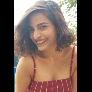 Pooja Sharma Instagram - The bigger the GRIN, the lesser the GLOOM 😁😁 #bigtoothygrin #crinklednose #whocares