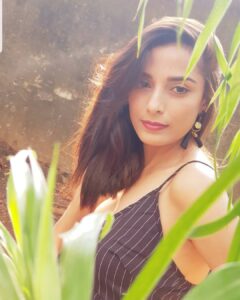 Pooja Sharma Instagram - When u learn to listen...even the leaves tell u their secrets 🌱☘🍀🍃🤫