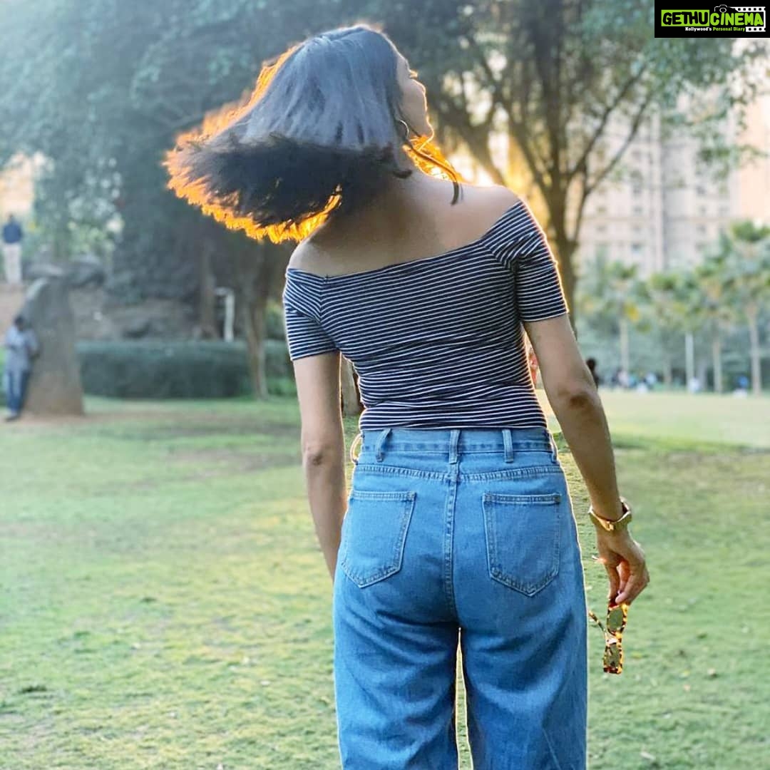 Pooja Sharma Instagram - मैंने कहा पलट...Palat !