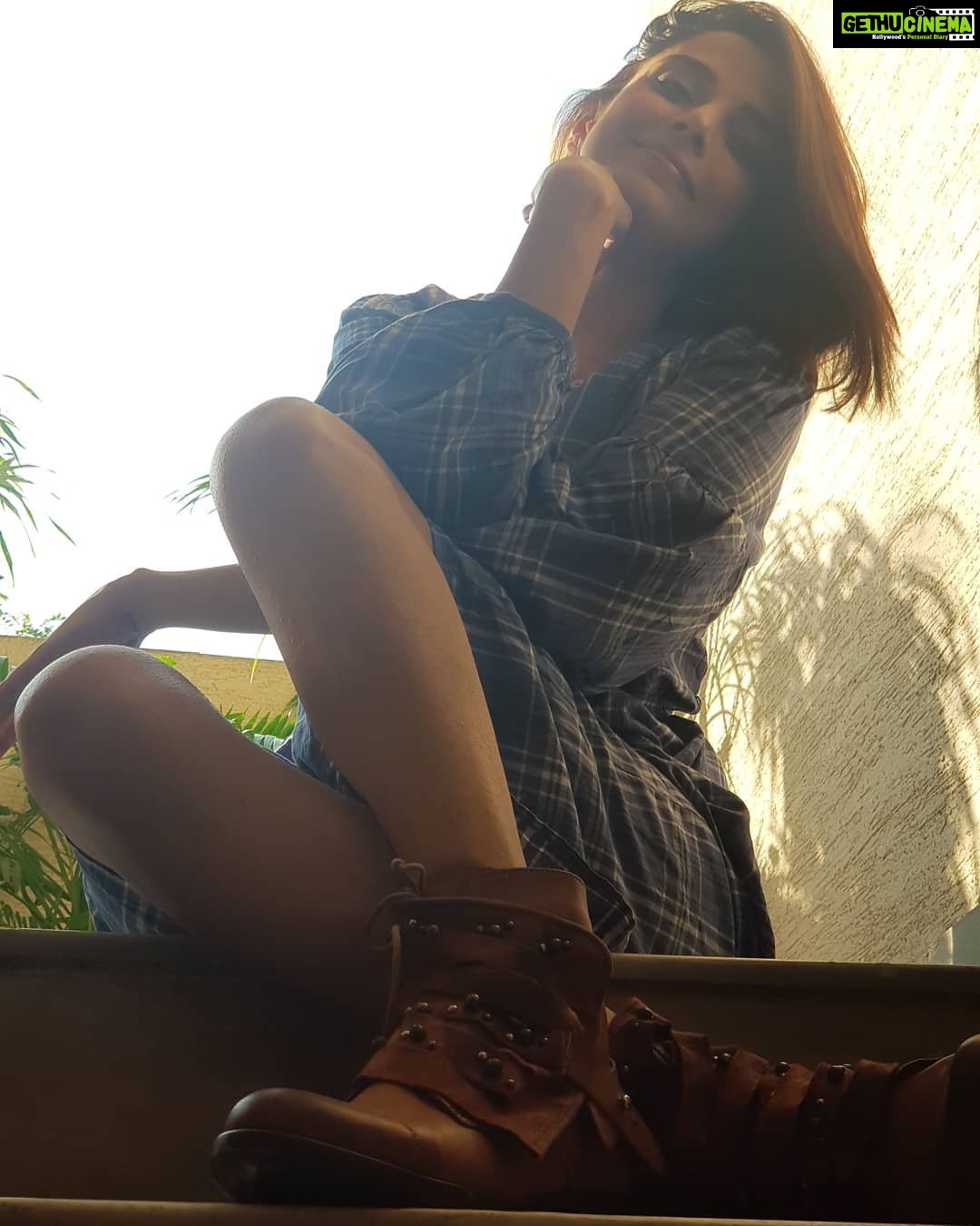 Pooja Sharma Instagram - We are DIVINE by nature and human by choice 😇🧚♀️💫💝 #instagram #instagood #photooftheday #happiness #happy #love #smile #boots #checks #poojasharma #poojasharma #pooja #smiles