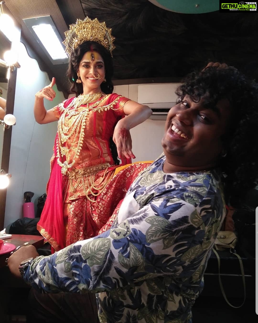 Pooja Sharma Instagram - The Mahishasur ( 'cuz of the hair) to my Mahishasurmardini. Happy Birthday @instaloku.d #makeupartist #joy #mahakalianthhiaarambhhai