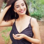 Pooja Sharma Instagram - This IS a candid...i swear (i actually never)...but it IS (just look at my outstreched hand)😋 📸@ayanasharma.14
