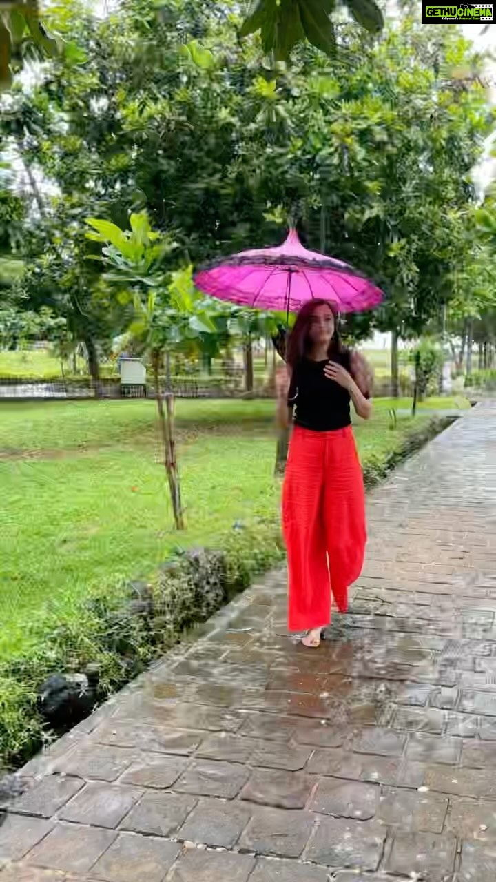 Pooja Sharma Instagram - Wish granted 🤪🤭… ☂️🌂