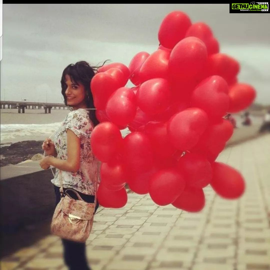 Pooja Sharma Instagram - Holding on to all the hearts ❤...😘