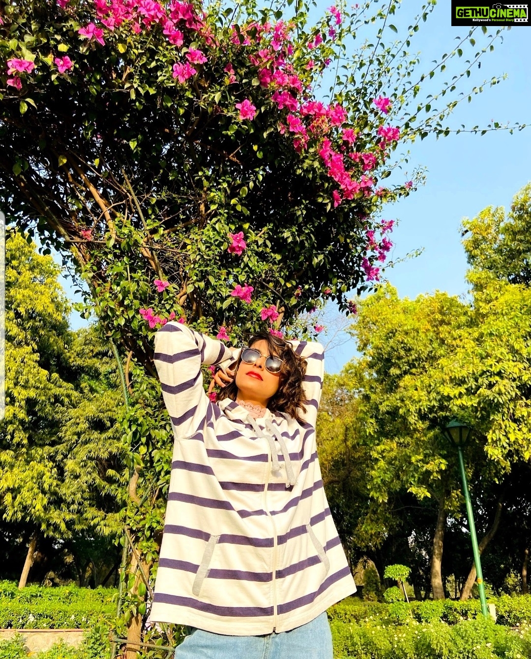 Pooja Sharma Instagram - Things are looking up !