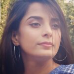 Pooja Sharma Instagram - Sometimes i dont think much before posting a picture. Just wanted to say HI, so here I am ...and yes a big thank you for the outpouring of love and the beautiful msgs streaming in for your much loved Mahabharat re telecast. Warms my heart with love and gratitude for all of you. Much love ❤. Stay healthy 😘 #justpost #justwantedtosayhi