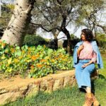 Pooja Sharma Instagram - Subeh hoti hai , shaam hoti hai...umr yunhi tamaam hoti hai. ... but i don't see a problem with that. I like it 🥰 #slowingdown #peace #calm