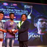 Pradeep Ranganathan Instagram - The picture says it all 😄 Pona photo la pota adhe caption dhaan 🙊🙈
