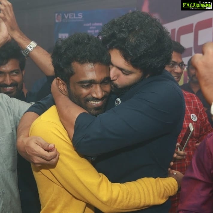 Pradeep Ranganathan - 76.5K Likes - What more can I ask for ❤❤❤❤❤ He took care of me like his son ❤❤❤❤❤ Happyyyyyyyyyyyyyyyyyyyyyyy ❤❤❤❤❤❤❤❤
@aarti.ravi
#Comali