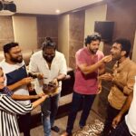 Pradeep Ranganathan Instagram – On day 1 ❤ Makkal happy.. So naanga ellarum happy 😄😄
@aarti.ravi @hiphoptamizha @jeeva.jpg ❤❤😊😊😊