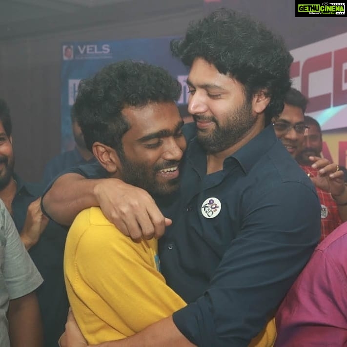Pradeep Ranganathan - 76.5K Likes - What more can I ask for ❤❤❤❤❤ He took care of me like his son ❤❤❤❤❤ Happyyyyyyyyyyyyyyyyyyyyyyy ❤❤❤❤❤❤❤❤
@aarti.ravi
#Comali