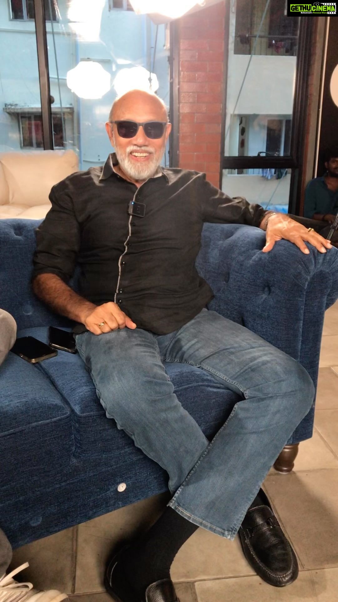 Pradeep Ranganathan - 0.9 Million Likes - When the legendary actor says your dialogue ❤️