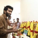 Pradeep Ranganathan Instagram – #LoveToday
Pooja stills

@pradeep_ranganathan
@agsentertainment
@archanakalpathi @aishwaryakalpathi  @itsyuvan @_ivanaofficial ivanaofficial #Sathyaraj @radikaasarathkumar #YogiBabu  @dineshkumarpurushothaman @pradeeperagav @mkt.tribe @venkat.manickam @sync.cinema @pallavi_85 @iamsandy_off @raveena1166 @aajeedh_khalique @vijayvaradharaj @adithyakathir @bhaarath143 @akshaya_udayakumar @onlynikil #nm
#KalpathiGanesh #KalpathiSuresh #KalpathiSAghoram