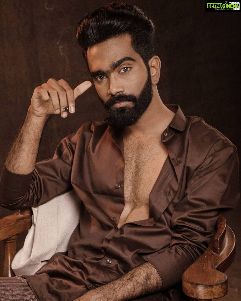 Pradeep Ranganathan Instagram - All credits to the team ☺ Photography @gk_.photography._ Designer @_shaik_shaik_ Makeup @vaishusmakeuprevamp Assis :@_dhinesh_siva_ Retouch @siva_retouch Hair @s_h_a_r_a_n_s_t_y_l_i_s_t