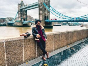 Pradeep Ranganathan Instagram - #London 
One trip to remember and the people i met ❤️ . Lot of memories . 

#Christmas  #HomeAlonePart2 😄