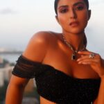 Pranutan Bahl Instagram – girl boss ☀️💛