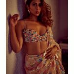 Pranutan Bahl Instagram – 🌸

Outfit- @vaishnaviaroraofficial 
Jewellery-@aquamarine_jewellery 
Styling- @shreyaagoel 
Photography- @rohnpingalay 
Hair- @sunny_hairr @kavitaparmar_makeup_hair 
Make up- @shankarsawantmakeup
Location- @studio.adore