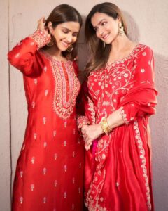 Pranutan Bahl Instagram - kick starting the festive szn with some red 🪔♥️ also- hi mum 😍 Outfits- @pinkcitybysarika @dipublicrelations Jewellery- @karishma.joolry @dipublicrelations Photography- @kkarmaa.studio Hair make up- @pooja_dhakan1 @ishansupriyamilind