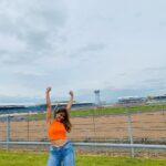 Pranutan Bahl Instagram – ‘twas a beautiful day ☀️🧡🏁

(ever since I can remember, watching the F1 race on Sundays was a big deal at our home and it still is- I went a little  cuckoo😬) Silverstone