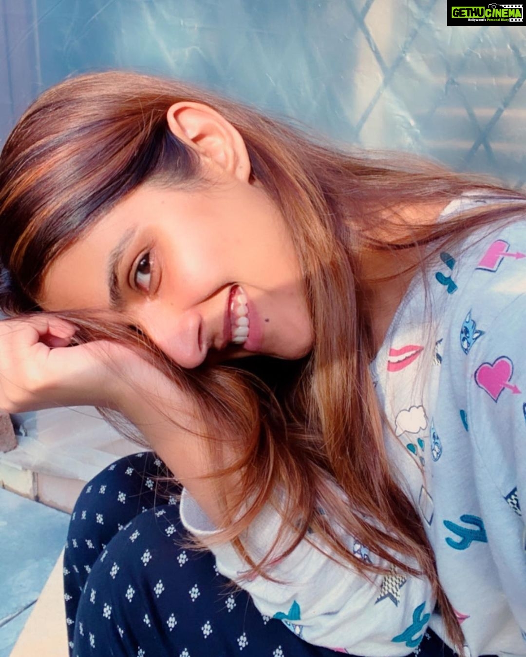 Pranutan Bahl Instagram - it was the winter sun 🌞☕️