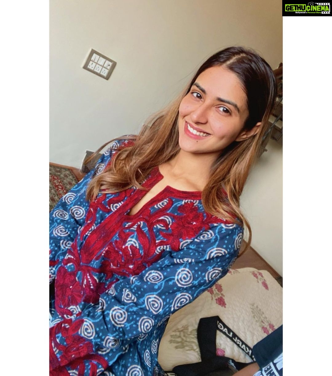 Pranutan Bahl Instagram - the mountains make me happy ✨♥️