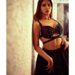 Pranutan Bahl Instagram – 🎶

Outfit- @houseofneetalulla @amigos.rizwan 
Jewellery- @aquamarine_jewellery 
Photography- @rohnpingalay 
Hair- @sunny_hairr @kavitaparmar_makeup_hair 
Make up- @shankarsawantmakeup 
Location- @studio.adore