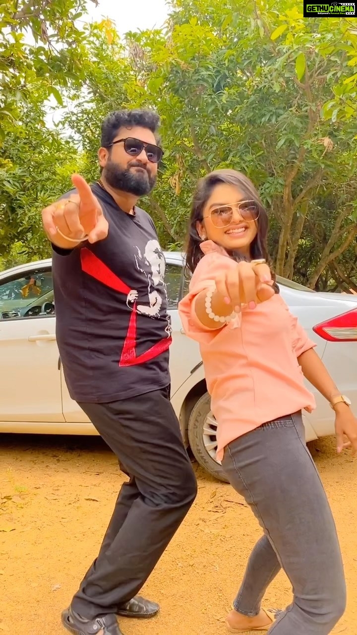 Preethi Sharma Instagram - 🥴Fun dance with @saikiran_official_23 ✌🏼 @zeetelugu #preelovesyou☮️ #padamatisandhyaragam #zeetelegu