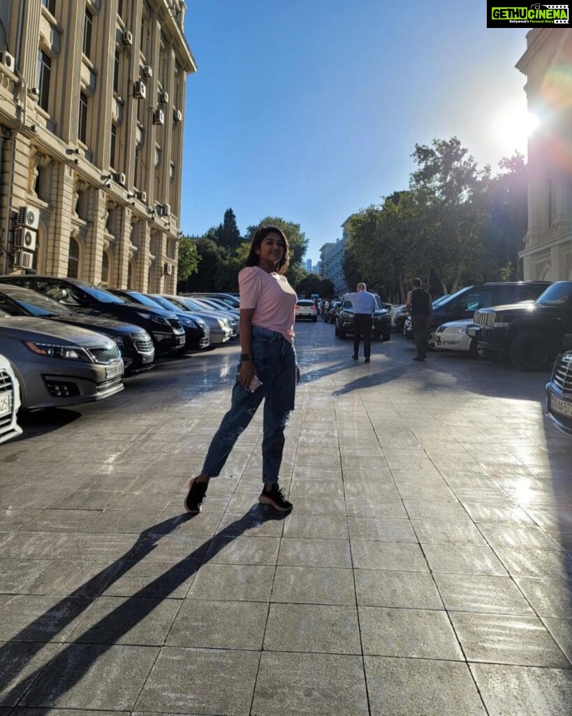 Preethi Sharma Instagram - Baku vibes ☮️ #preelovesyou☮️ #workaholic #travelgram #baku #azerbaijan Baku, Azerbaijan