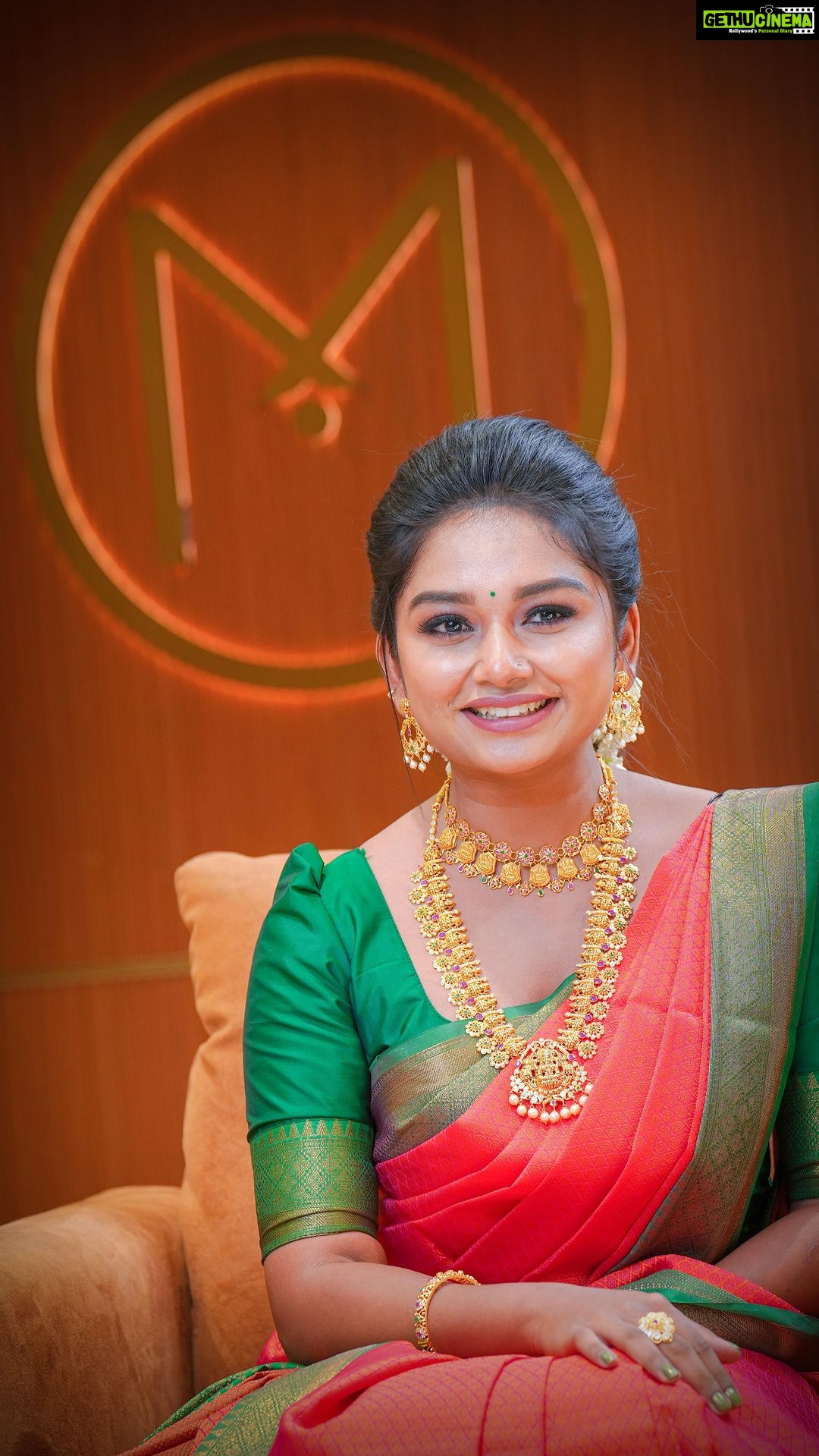 Preethi Sharma Instagram - Festivities become memorable when celebrated with your loved ones. I am here at @malabargoldanddiamonds with my sister to explore the wide range of festive jewellery designs. From Polki to Diamond Jewellery, they have jewellery for every occasion. Amazing, right? When it comes to shopping, i am always concerned about the gold weight? The making charges? At Malabar Gold and Diamonds, i need not to worry about these things. With their Fair Price Promise, Every piece of jewellery comes with fair making charges. What else do you need? This is definitely going to be my go-to jewellery shopping destination!