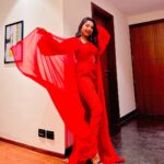 Preethi Sharma Instagram – Beautiful customised jumpsuit with oversized shrug from @sloka_collections 😍

#fundaysunday  #tirupur #suntv #malar #preelovesyou☮️ Tirupur