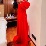 Preethi Sharma Instagram - Beautiful customised jumpsuit with oversized shrug from @sloka_collections 😍 #fundaysunday #tirupur #suntv #malar #preelovesyou☮️ Tirupur