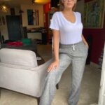 Preeti Jhangiani Instagram - Too happy to have received this amazing athliesure gear from @marollinyc !! Comfy , stylish and such great quality ! love it . Be sure to visit their website marollinyc.com!