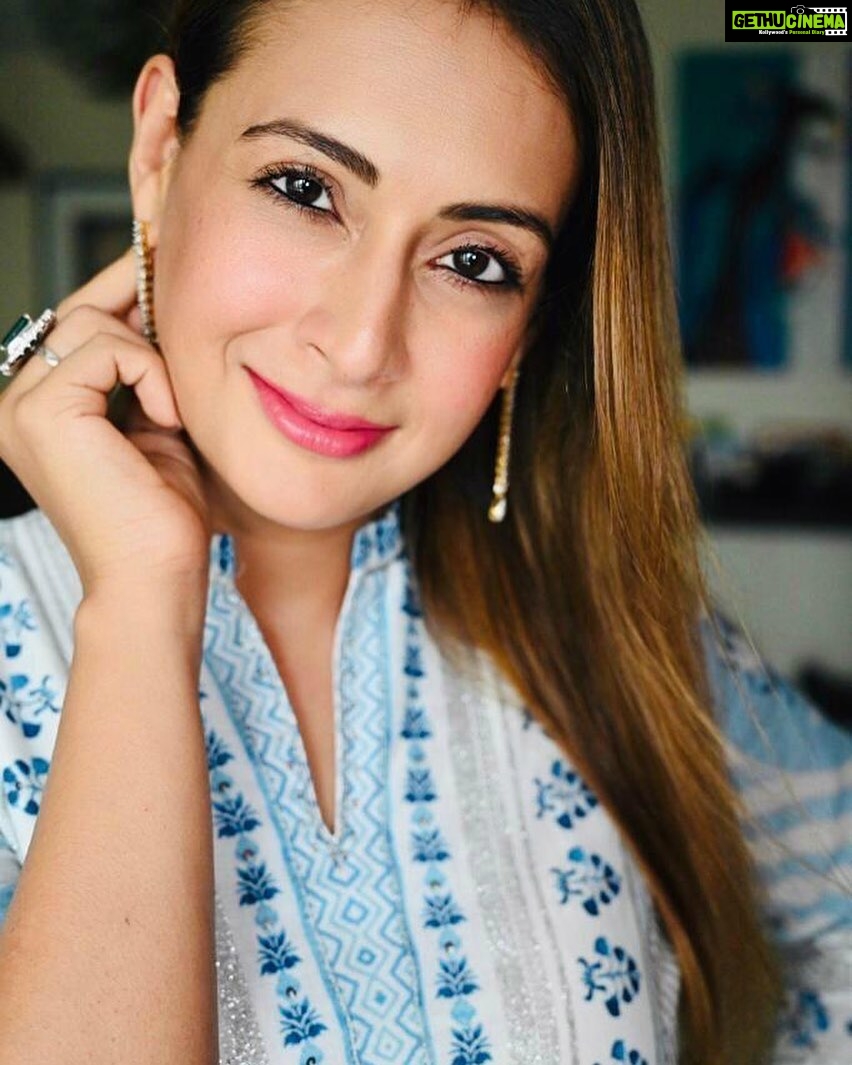 Preeti Jhangiani Instagram - Eid Mubarak to everyone ! Let us look forward with positivity , love and hope 🤗💕 Shot by @sabadphotovideo Shot on @nikonindiaofficial #nikonz6