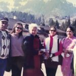 Preeti Jhangiani Instagram - Major #throwback From the sets of #mohabbatein with the iconic #yashchopra and all the Mamas ! 💕 @myswitzerlandin @yrf