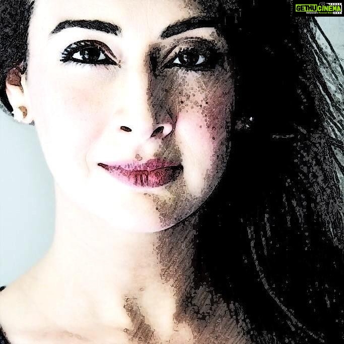 Preeti Jhangiani Instagram - Hope is being able to see that there is light despite all the darkness. #happyeaster to everyone ❤️ Thank you @tintin.agarwal for the picture