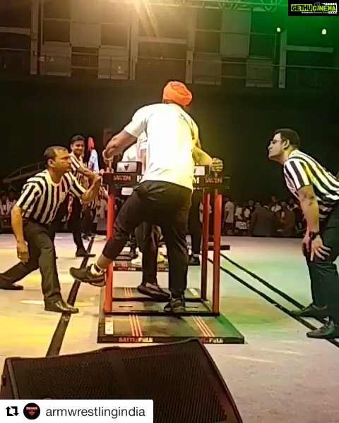 Preeti Jhangiani Instagram - #Repost @armwrestlingindia with @get_repost γ»γ»γ» WOW π±π±π± Absolutely savage π₯π₯π₯ Things are Starting to heat up at the Pro Panja League Official snack partner: @fruitforest.in & hydrating partner: @divyajal.deshkapani #ProPanjaLeague #PPL #armwrestling