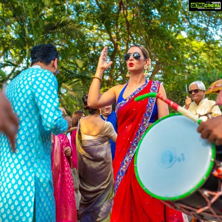 Preeti Jhangiani Instagram - This #thursday make sure you beat that dhol and rock the world #dhol #shaadi #band #baarat #geetikawedspuneet