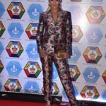 Preeti Jhangiani Instagram - Pose away @jamnabai.narsee.school #jamnabainarseeschool #foundationday #50thfoundationday Suited by @nm_design_studio DOME