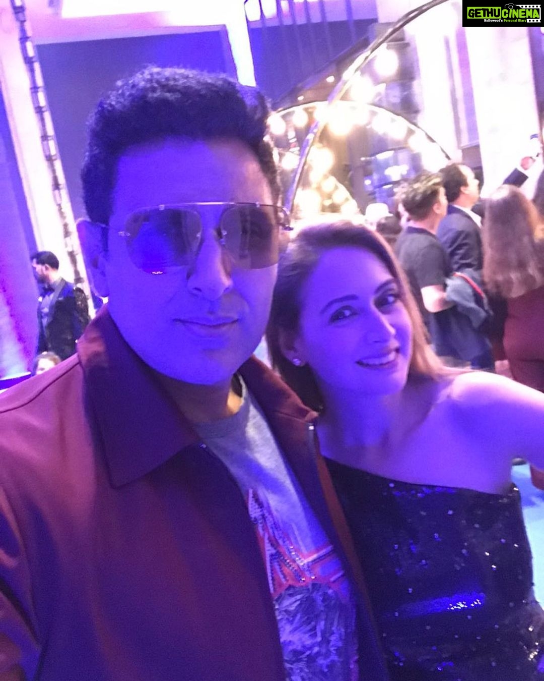 Preeti Jhangiani Instagram - Wish everyone a very very #happynewyear #happynewyear2020 May this year be filled with #love #laughter and #happiness