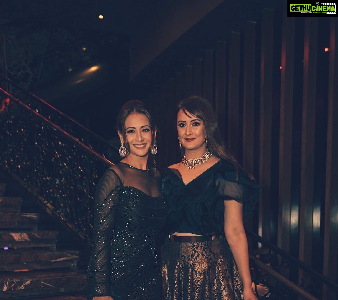 Preeti Jhangiani Instagram - Moments ... @diksha_mehta weds @ferzadpalia All pics @nikhilkapur