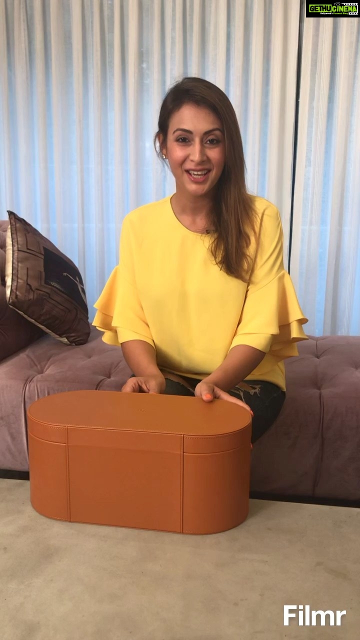 Preeti Jhangiani Instagram - Fantastic all in one hairstyling product with least damage to hair and so easy to use! #dysonindia #dysonairwrap @dysonhair