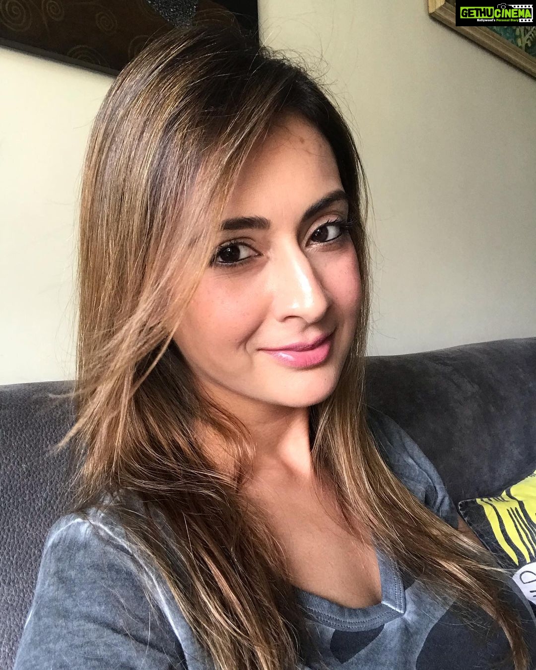 Preeti Jhangiani Instagram - #saturday selfie