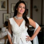 Preeti Jhangiani Instagram - A beautiful afternoon wedding ... what better color to wear than #white Thank you to the extremely talented @nikhilkapur for these pictures Outfit by @rozinaa_india Styled by @gentleman_gaga Soho House Mumbai