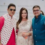 Preeti Jhangiani Instagram - At the fabulous conclave for @wsengage and @icfujairah with the ever gracious @parthipthyagarajan and the beautiful @dina_el_dina Thank you @geishadesigns 💕it’s the first time I’m wearing one of your beautiful saris and I love it! Jewellery by @hemakhasturilabel Pictures courtesy @magicmotionmedia Styled by @gentleman_gaga #weddingsutraengage #intercontinentallife #destinationweddings