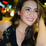 Preeti Jhangiani Instagram - Feeling those blues just fade away #Saturday #saturdaynight #saturdayvibes