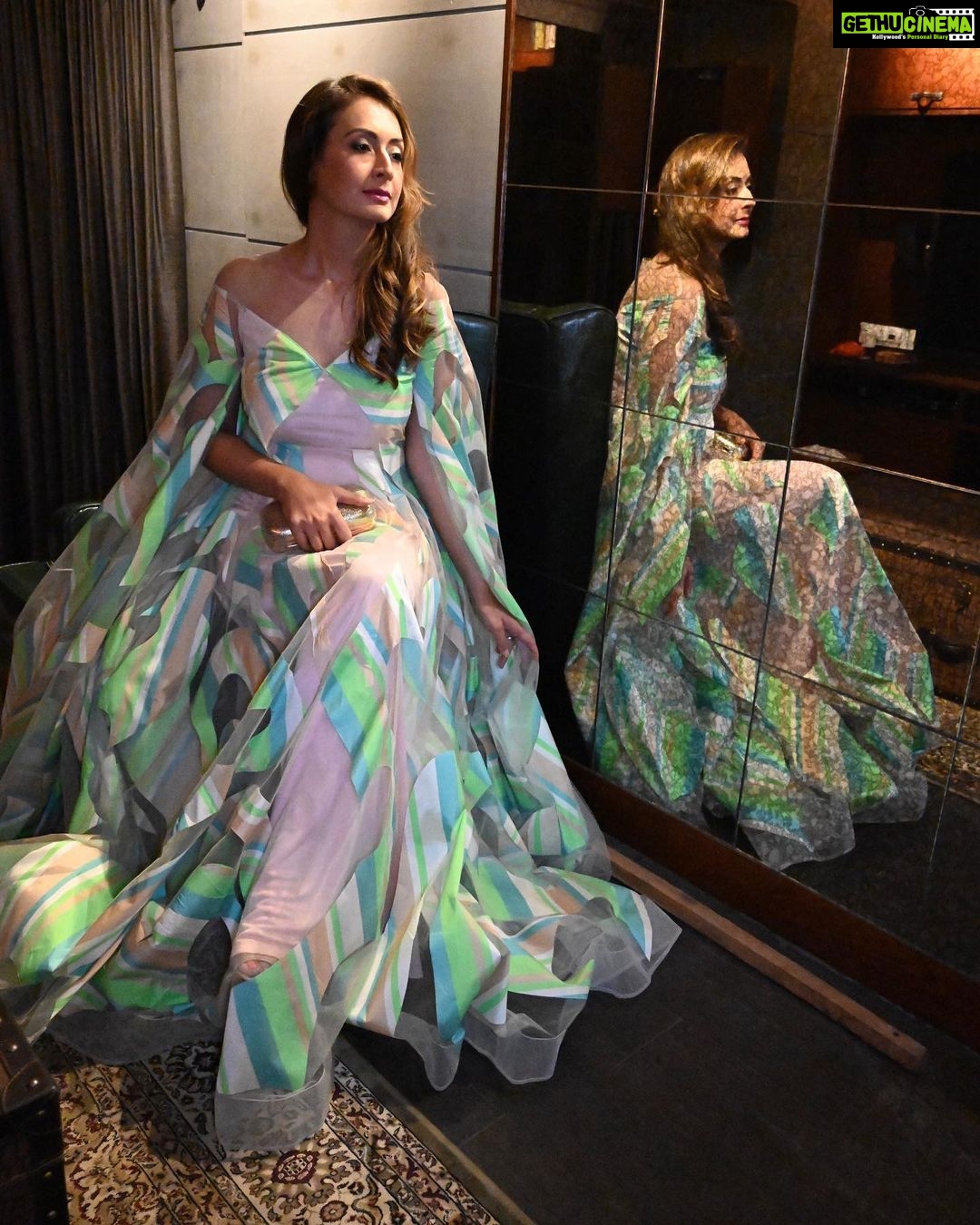 Preeti Jhangiani Instagram - Ready for the @lakmefashionwk #2019 #fashion #style #flowing #aboutlastnight #Camera courtesy: @nikonindiaofficial @yusufk1207 #NikonZ7 #Z7 #nikonphotography #nikon #womensfashion
