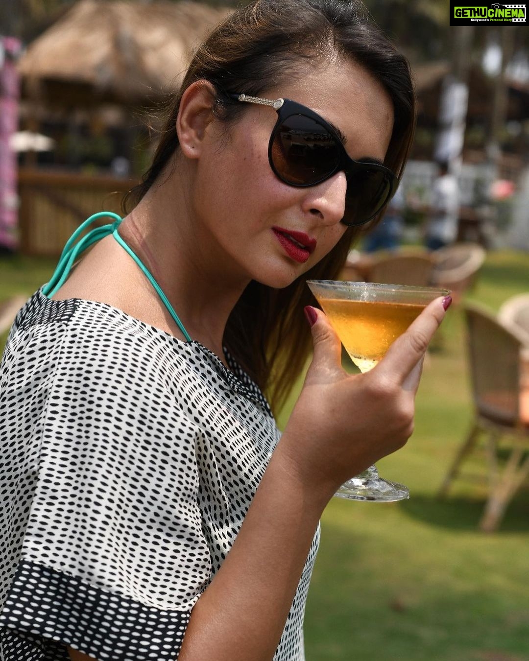 Preeti Jhangiani Instagram - Pose more, drink less 😉 #drinkresponsibly