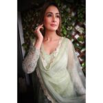 Preeti Jhangiani Instagram - This #ganeshchaturthi may #lordganesha bless us all with #greatbeginnings and #prosperity , but most of all #happiness and #love ———————————————————————— Outfit by : @pink_angelboutique Styled by : @binal_meghani Camera courtesy: @nikonindiaofficial @yusufk1207 #nikon #NikonZ7 #Z7 #nikonphotography