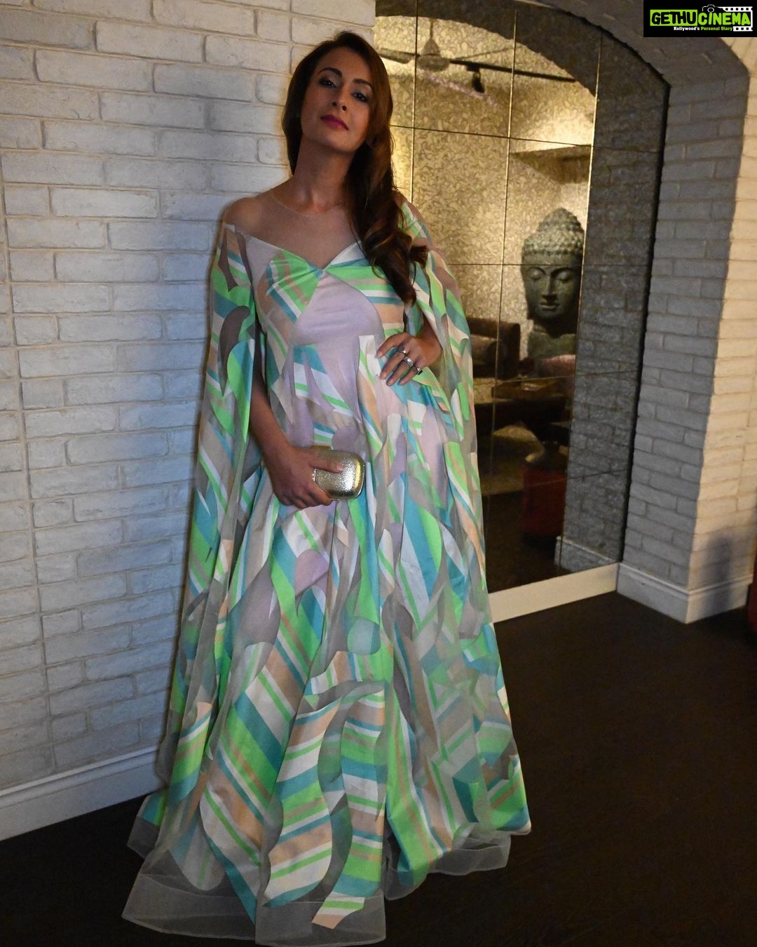 Preeti Jhangiani Instagram - Ready for the @lakmefashionwk #2019 #fashion #style #flowing #aboutlastnight #Camera courtesy: @nikonindiaofficial @yusufk1207 #NikonZ7 #Z7 #nikonphotography #nikon #womensfashion